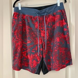 Lululemon Athletica T.H.E. Short large Red black Patterned Shorts - 9 inch